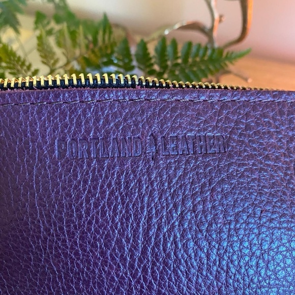 💜 Portland Leather Deep Purple Plum Crossbody Belt Bag 💜 - Picture 11 of 12